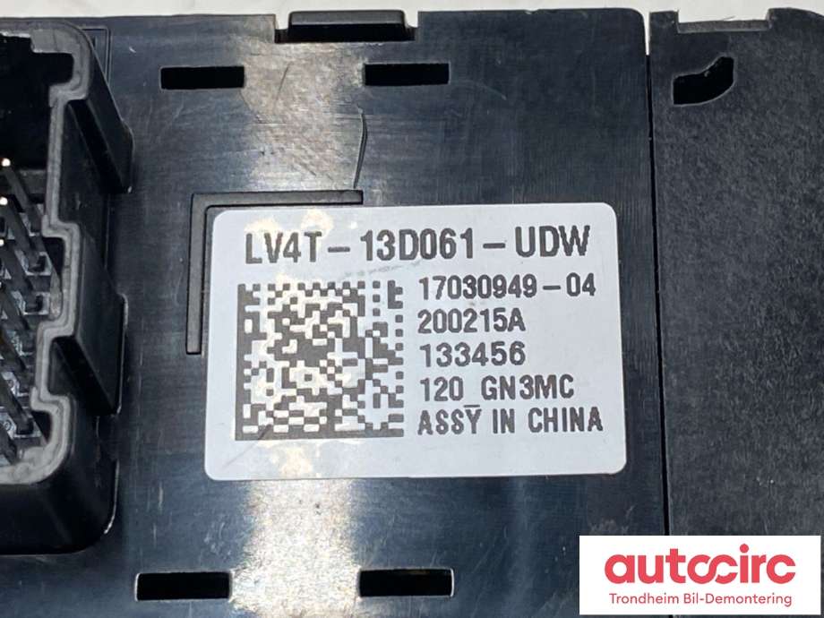 Bryter lys til Ford Kuga 2019-->> (Type III)  (LV4T-13D061-UDW|2664762|LV4T-13D061-UE3JA6)