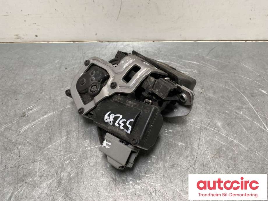 Baklukelås til Ford Kuga 2019-->> (Type III) (DS7A-N442A66-BE|2199411|)