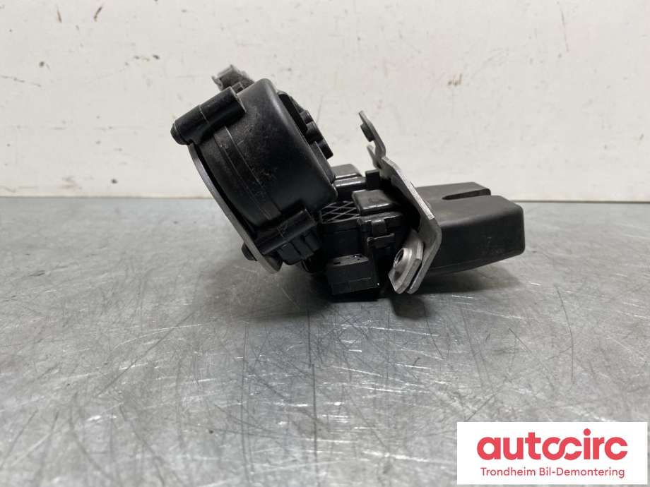 Baklukelås til Ford Kuga 2019-->> (Type III) (DS7A-N442A66-BE|2199411|)