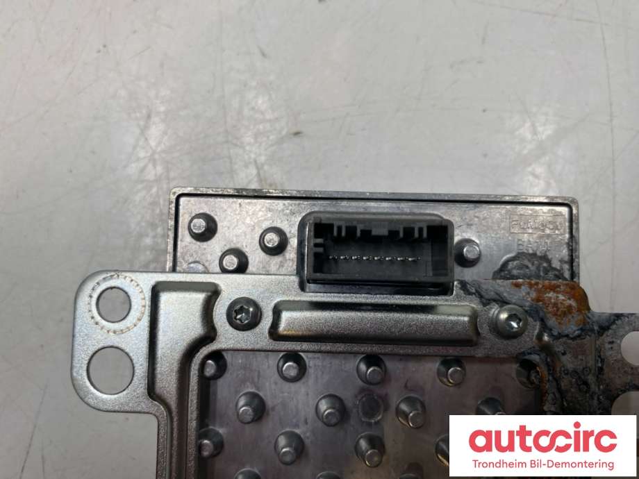 Dashbord trådløs mobillader til Ford Kuga 2019-->> (Type III)  (M1PT-19J235-AA|M1PT-19J235-BA|2590294)