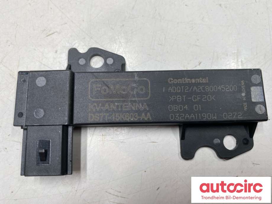 Antenne forsterker til Ford Kuga 2019-->> (Type III) (DS7T-15K603-AA|5195566|)