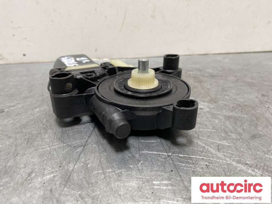 Ruteheis, kun motor, venstre bak til Ford Kuga 2019-->> (Type III)  (LJ6B-S27001-BE|LJ6B-S27001-BG|5925709)