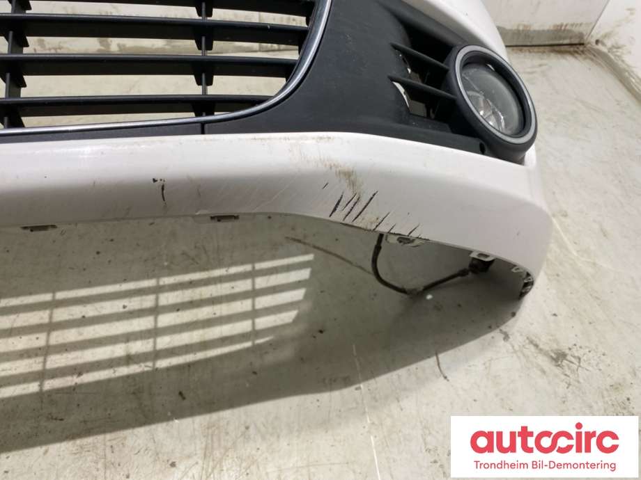 Støtfanger foran til VW Golf VI 2008-2012 (5K0 807 217 B|)