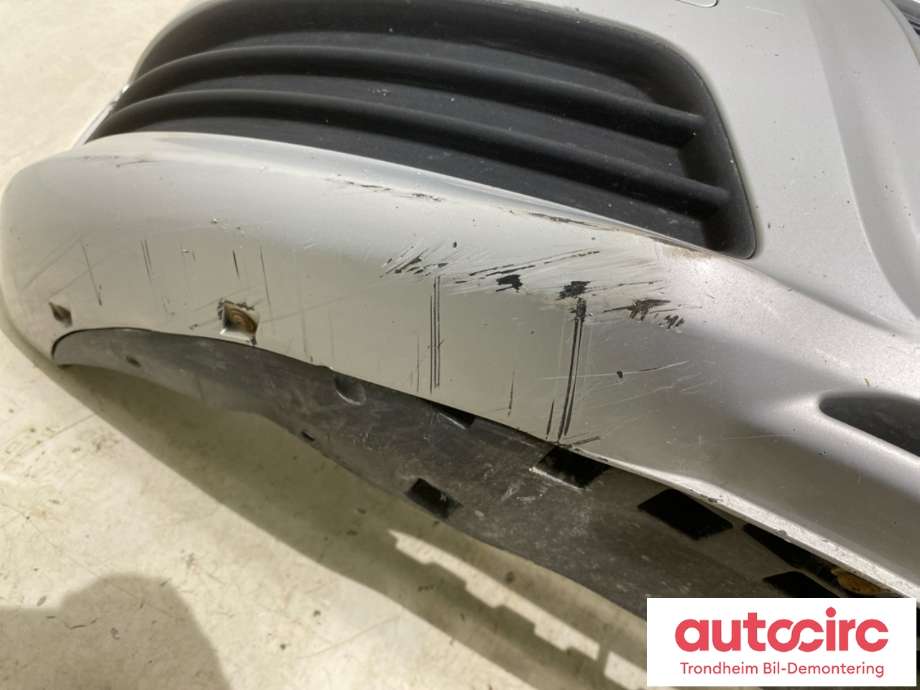 Støtfanger foran til Audi A3 2003-2008 (Type II, Fase 1) (8P0 807 105 F|)