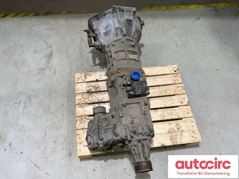 Girkasse 4WD komplett til Toyota Hiace 2001-2006 (Fase 2)  (330302F290||R151F)