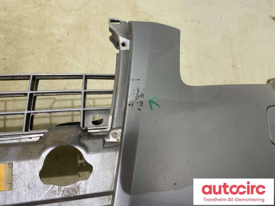 Støtfanger foran til Audi A4 2004-2008 (Type III) (B7) (B7) (8E0 807 105 A|)