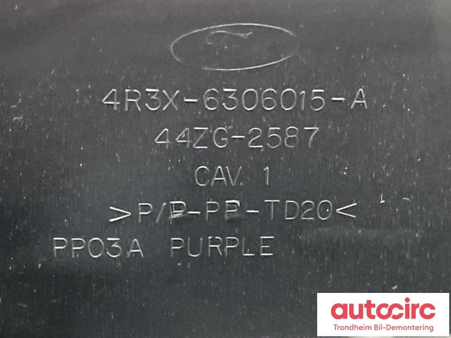 Hanskerom til Ford Mustang 2005-2014 (|7R3Z-63060T10-AC)
