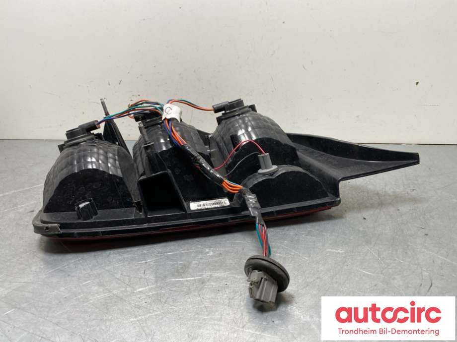Baklykt høyre til Ford Mustang 2005-2014 (6R3Z13404ABCP|6R3Z13404AB|)