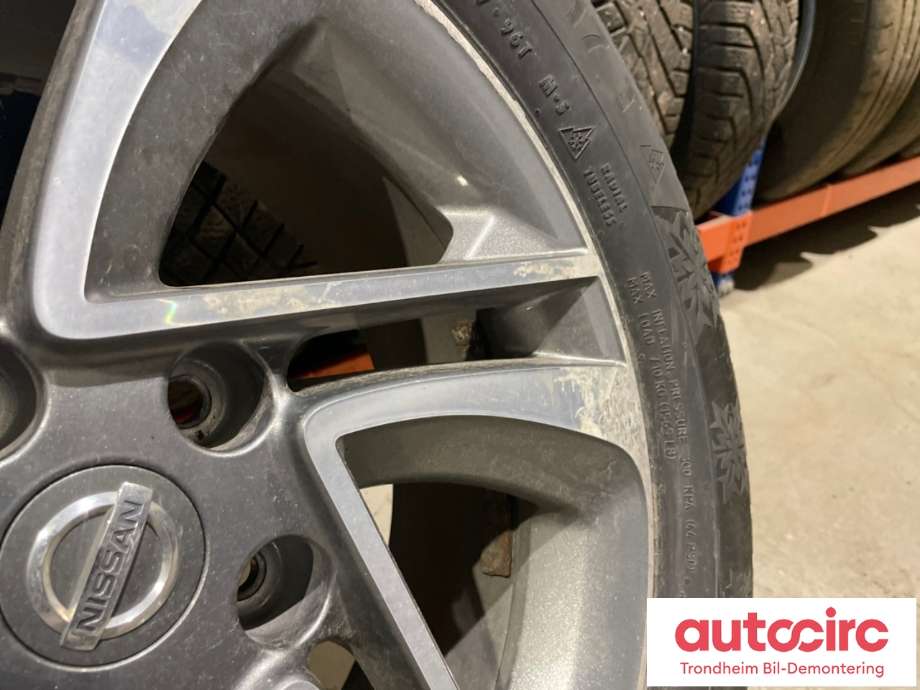 Hjulsett aluminium vinter til Nissan Qashqai 2014-2021 (Type II) (17 TOMMER|215/60/R17 96T|PROD:3916|3)