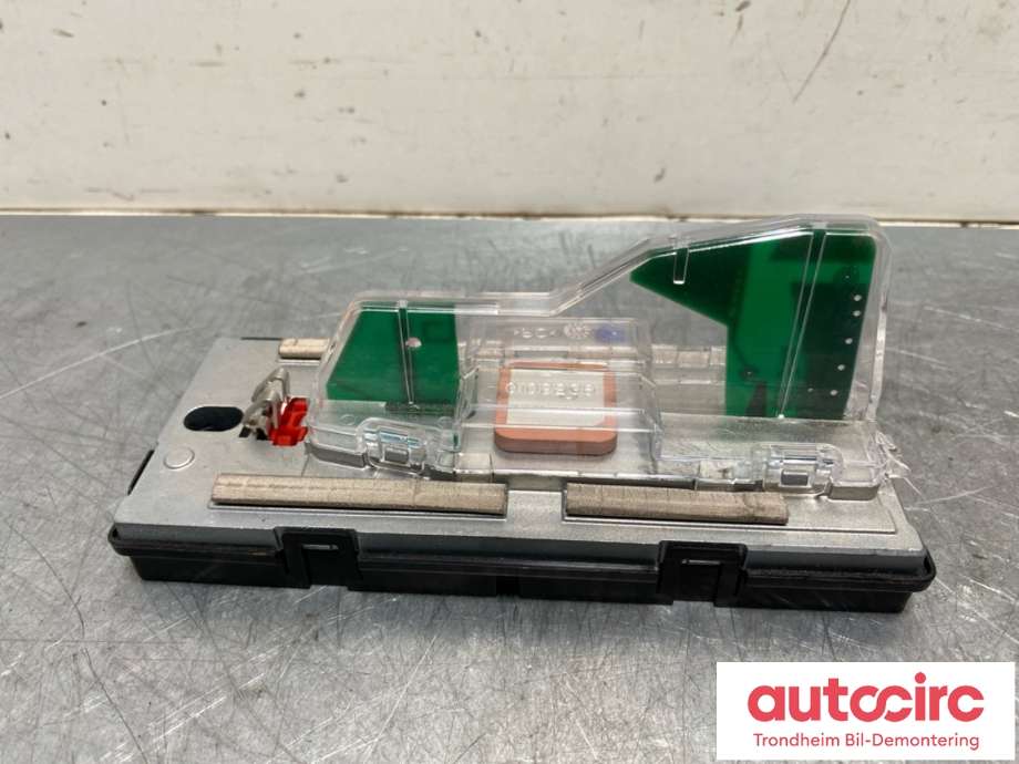 Antenne navigasjon til Volvo XC90 2015-2025 (Type II) (31438104|)