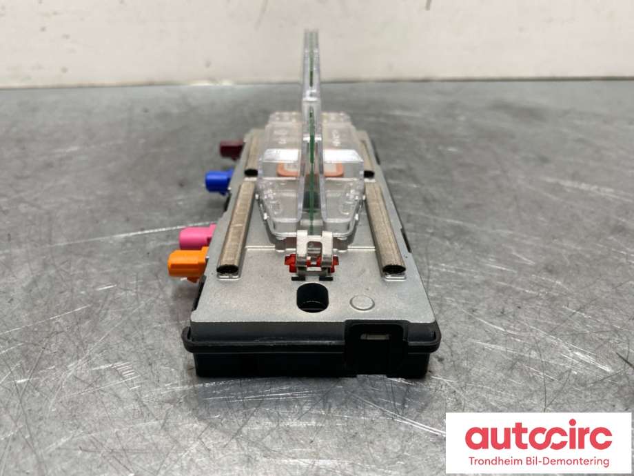 Antenne navigasjon til Volvo XC90 2015-2025 (Type II) (31438104|)
