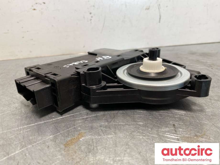 Ruteheis, kun motor, høyre bak til Volvo XC90 2015-2025 (Type II) (32283267|31349759|)