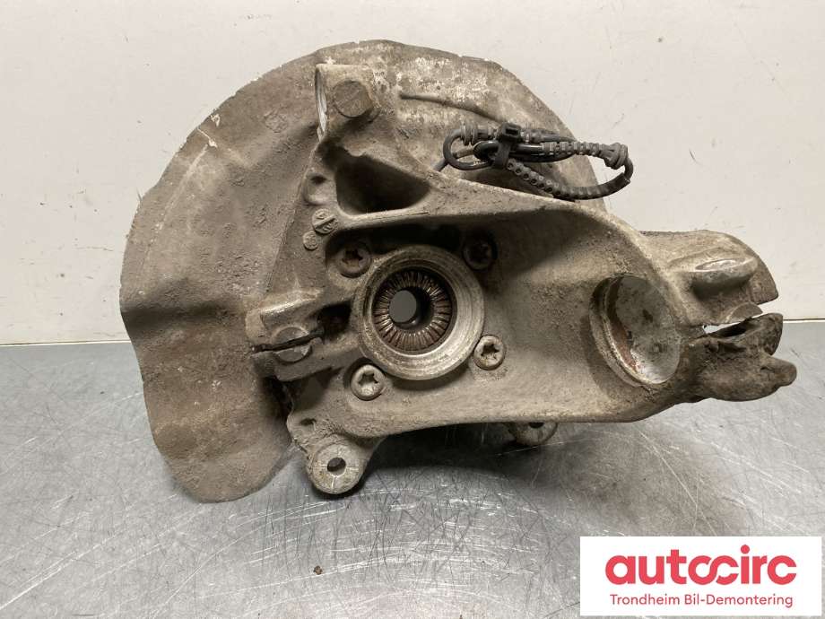 Hjulspindel venstre foran til BMW 2-Serie, Active/Gran Tourer 2014-->> (F45/F46) (F45/F46) (31 21 6 876 645|)