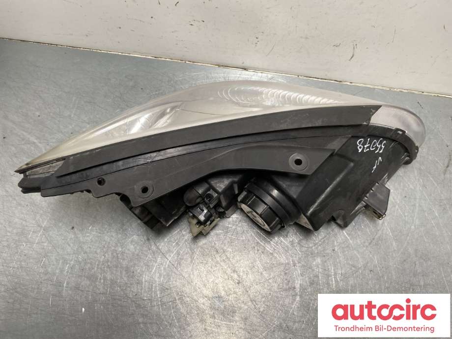 Frontlykt venstre halogen til Hyundai i30 2007-2012 (Type I)  (921032L120|92103-2L120|)
