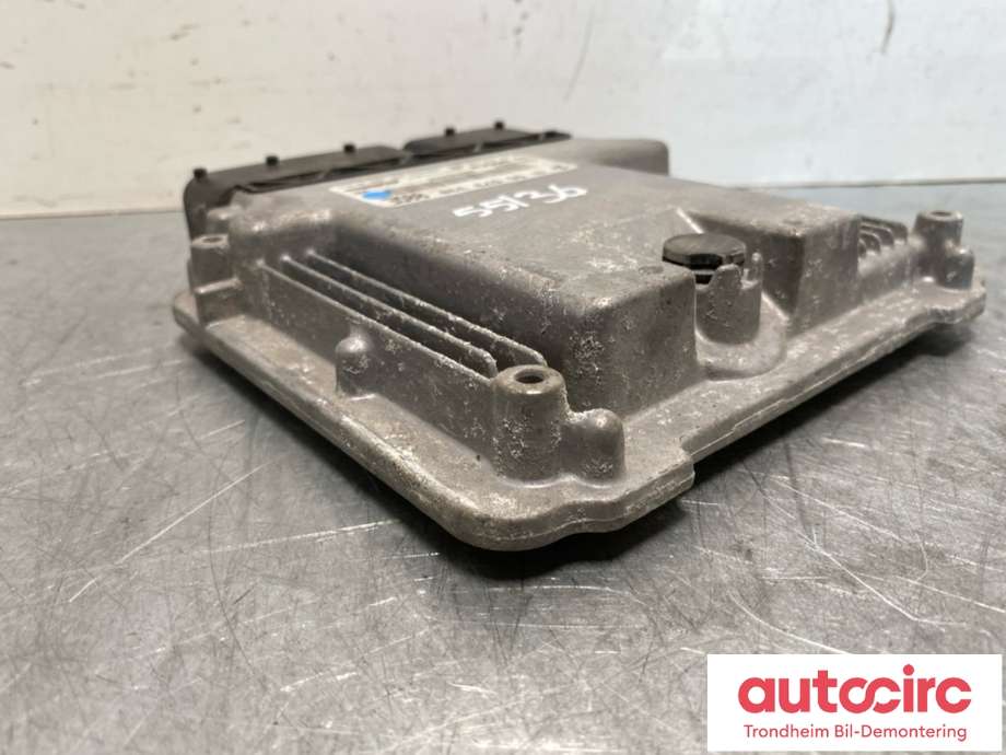 Styreenhet motor til Opel Insignia A 2009-2014 (BOSCH|55566722|55575349|)