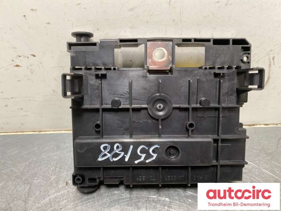 Sikringsboks motorrom til Peugeot 308 2007-2011 (Type I, Fase 1)  (98 070 291 80|)