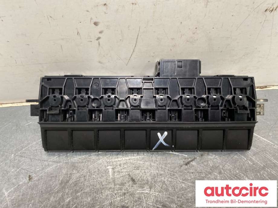 Bryter diverse til Renault Master 2014-->> (Type III, Fase 2) (AE136608C|)