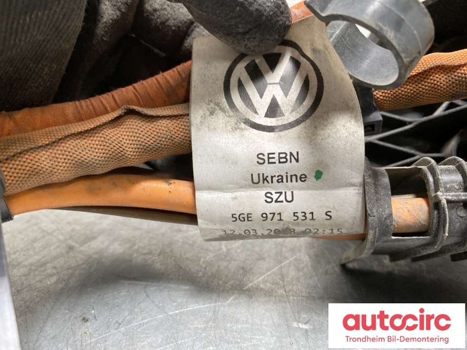 Batterilader inntak/luke til VW e-Golf 2017-2020 (Fase 2)  (5GE 971 531 S|)