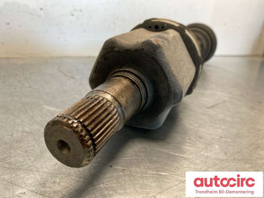 Drivaksel venstre foran, diesel/automat til Ford Kuga 2013-2019 (1845817|V6P-3B437-DB|)