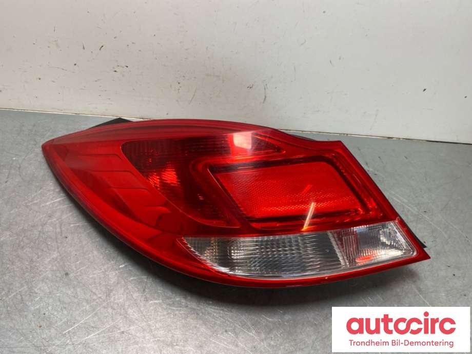 Baklykt venstre til Opel Insignia A, 2009-2014 (HELLA|13279627)