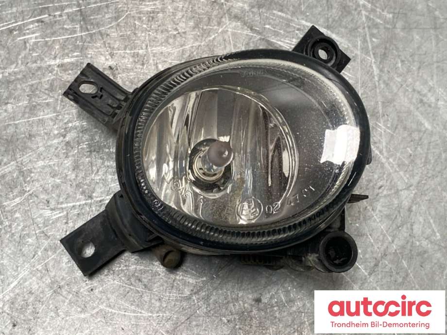 Tåkelykt høyre foran til Audi A4 2004-2008 (Type III) (B7) (B7) (VALEO|8E0 941 700 B|8E0 941 700 C|8E0 941 700 E)
