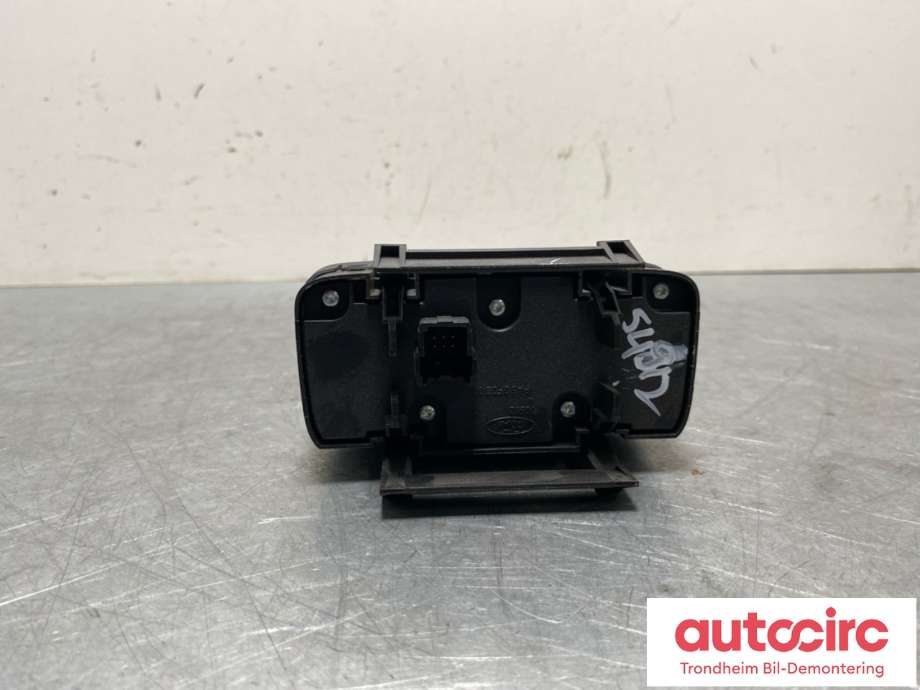 Bryter lys til Ford Kuga 2013-2019 (1787266|AV6T-13A024-EC|)