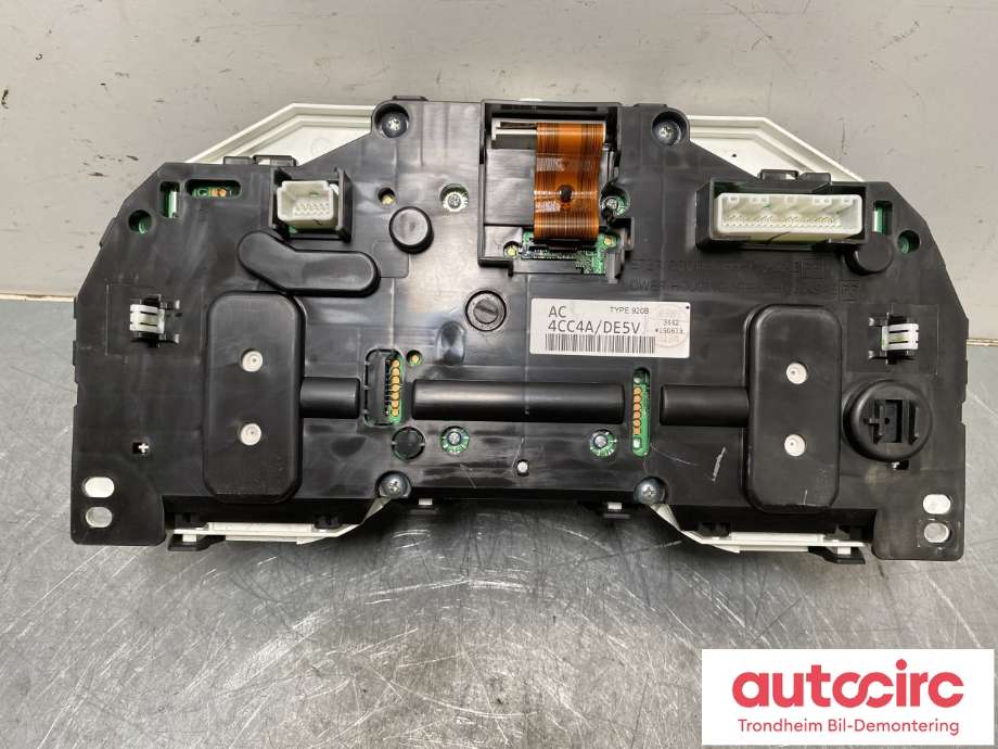 Instrumentpanel til Nissan X-Trail 2014-2022 (T32) (T32) (248104CC4A|248104CC8A|)