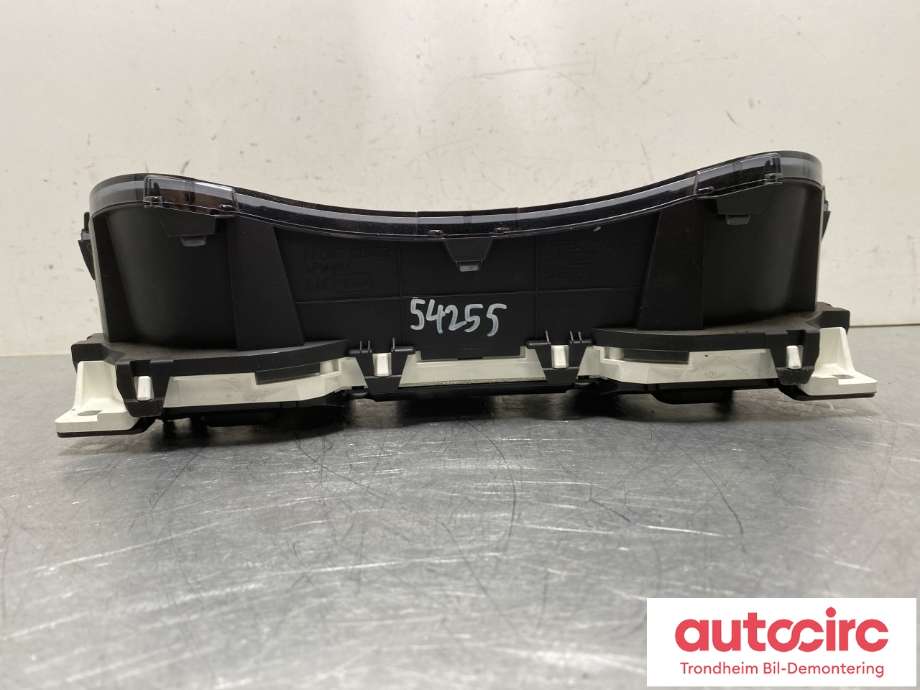 Instrumentpanel til Nissan X-Trail 2014-2022 (T32) (T32) (248104CC4A|248104CC8A|)