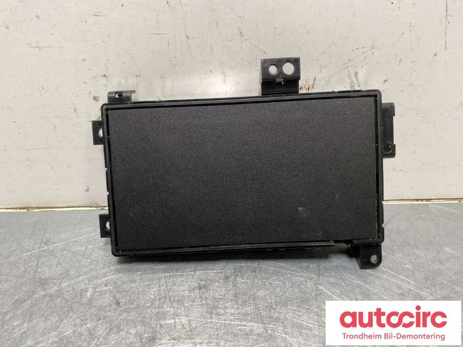 Dashbord trådløs mobillader til Mercedes EQC 2019-->> (A 205 900 66 49|)