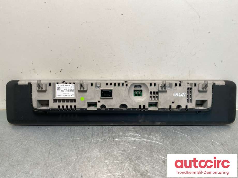 Instrumentpanel til Mercedes EQC 2019-->>