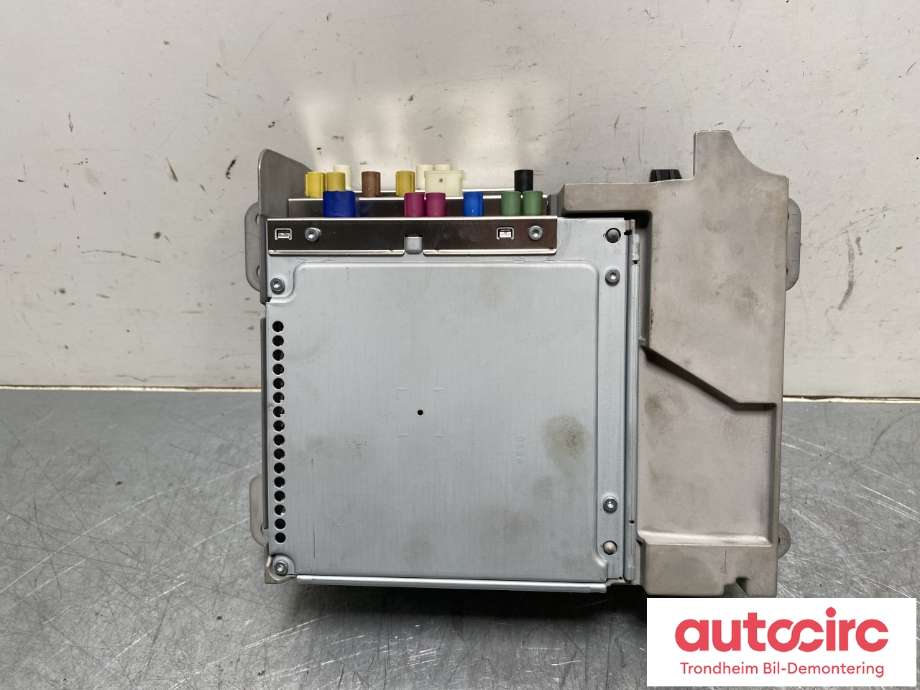 Bilstereo navigasjon til Mercedes EQC, 2019-->> (A 253 900 66 09)