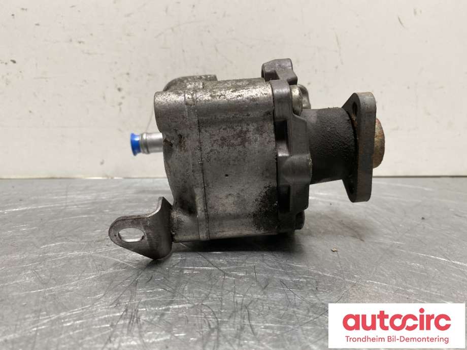Servo pumpe mekanisk til BMW 5-Serie 2003-2010 (E60/E61) (E60/E61) (32 41 6 780 848|)