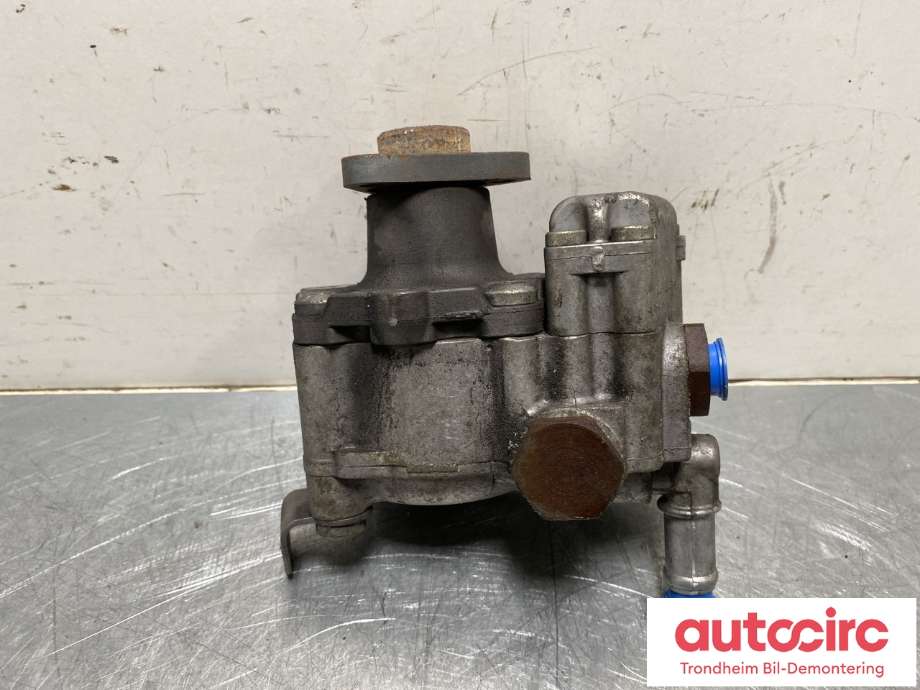 Servo pumpe mekanisk til BMW 5-Serie 2003-2010 (E60/E61) (E60/E61) (32 41 6 780 848|)