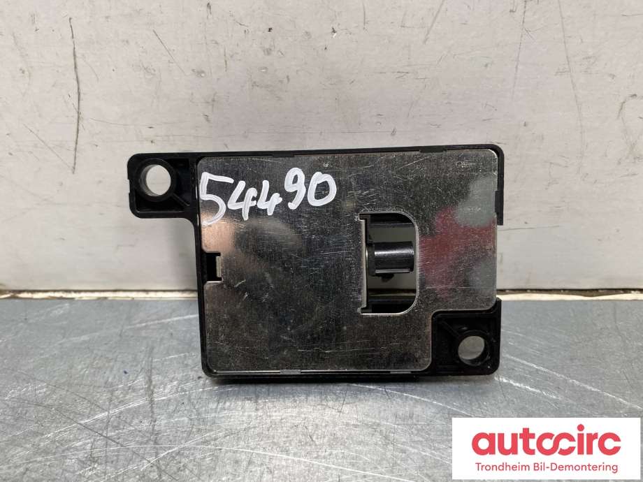 Antenne forsterker til BMW X5 2007-2013 (E70) (E70) (8450 6928461|84 50 6 928 461|)