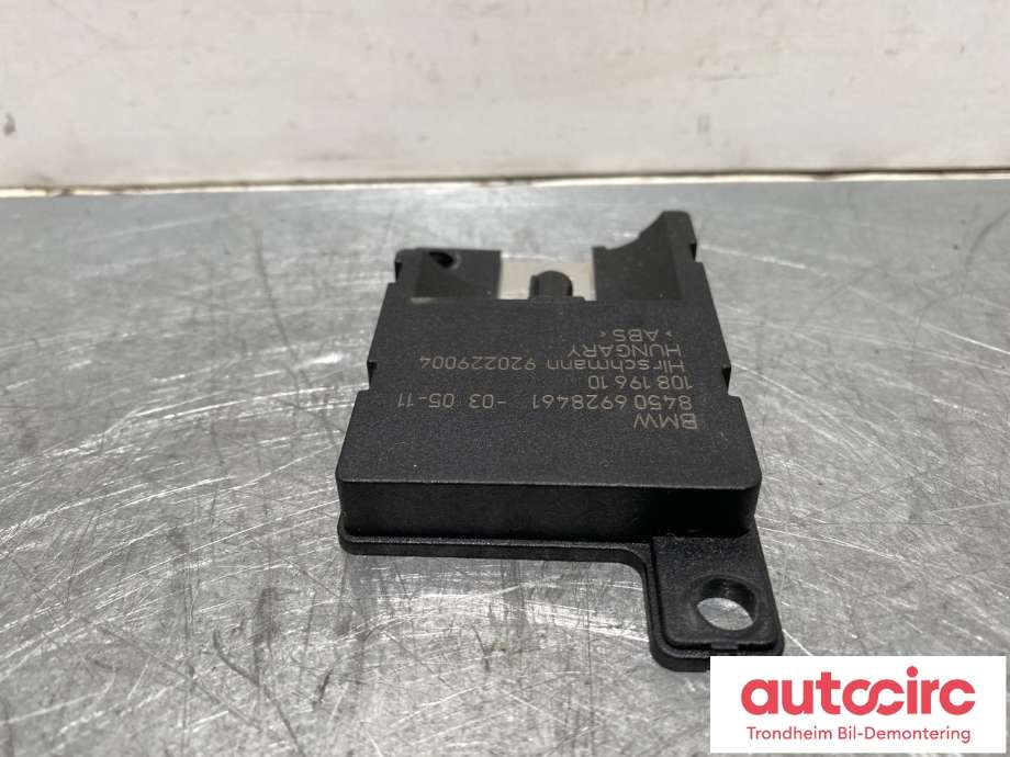 Antenne forsterker til BMW X5 2007-2013 (E70) (E70) (8450 6928461|84 50 6 928 461|)