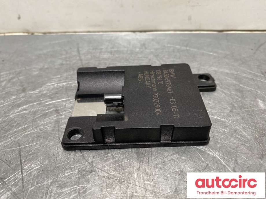 Antenne forsterker til BMW X5 2007-2013 (E70) (E70) (8450 6928461|84 50 6 928 461|)