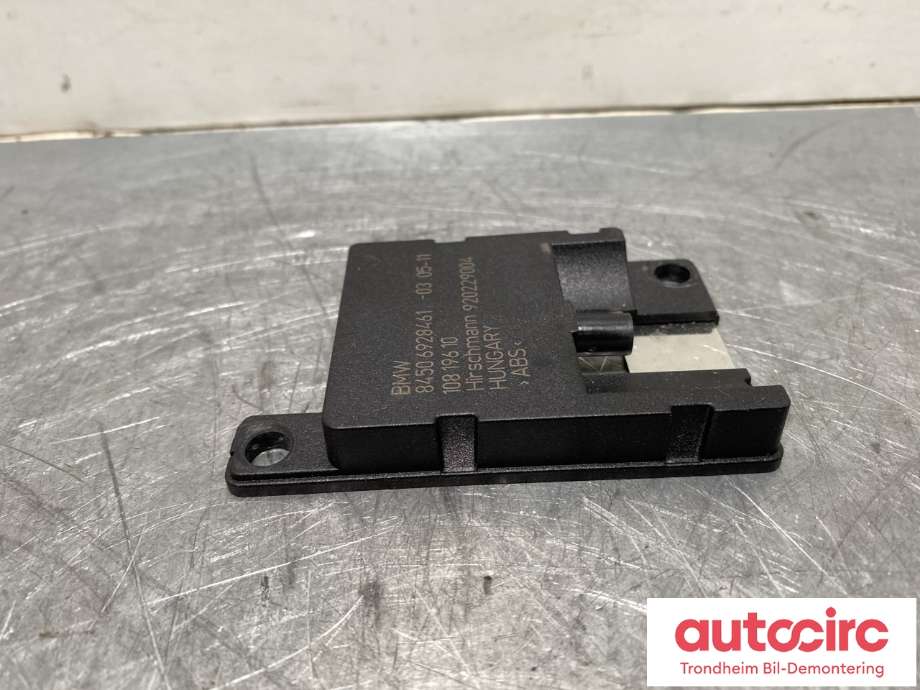 Antenne forsterker til BMW X5 2007-2013 (E70) (E70) (8450 6928461|84 50 6 928 461|)