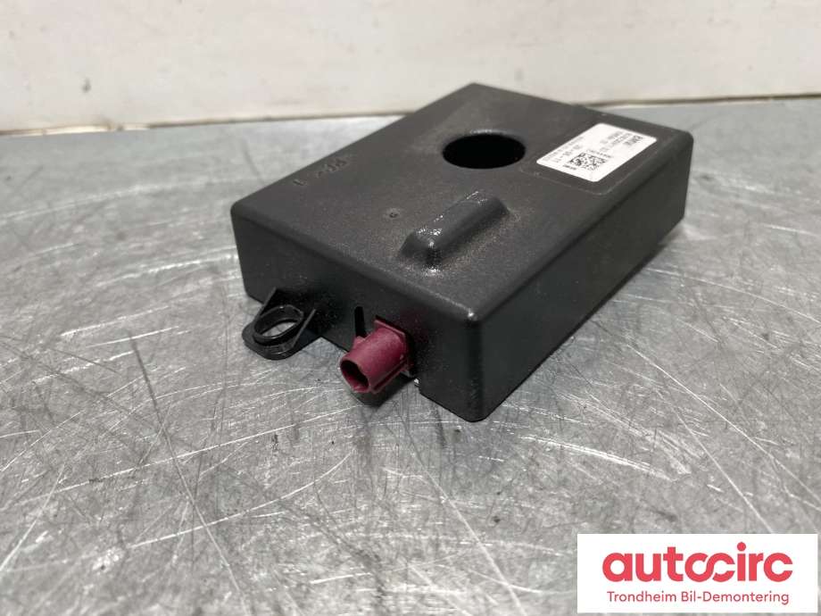 Antenne forsterker til BMW X5 2007-2013 (E70) (E70) (65 20 9 325 735|)