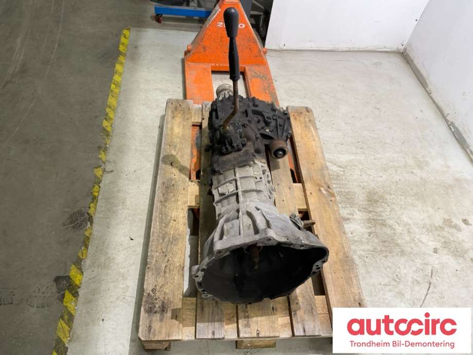 Girkasse manuell til Toyota Hiace 2007-2012 (Fase 3) (33030-26A61|)