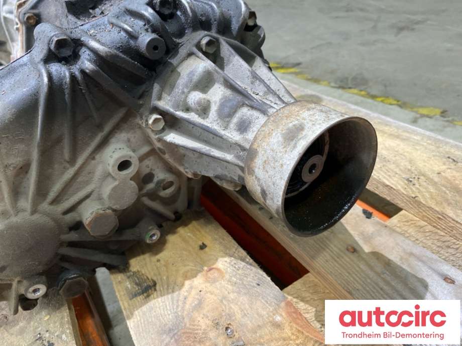 Girkasse manuell til Toyota Hiace 2007-2012 (Fase 3) (33030-26A61|)