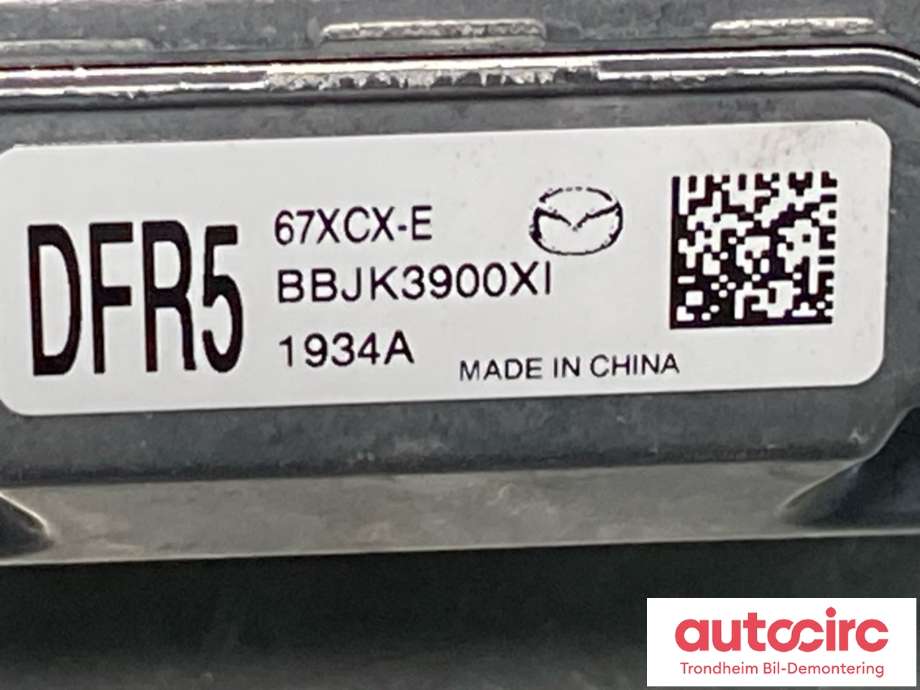 Parkeringskamera foran til Mazda CX-30 2020-->> (MAZDA|DFR567XCX-E|BBJK3900XI|1934A)