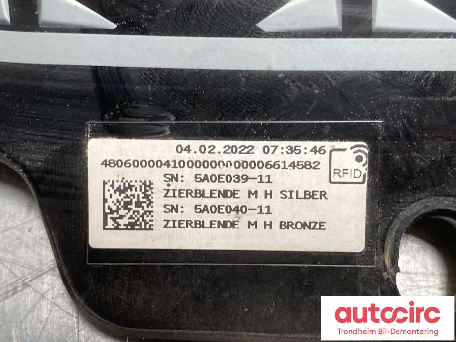 Grill til BMW iX 2021-->> (I20) (I20) (51 11 5 A32 787|)