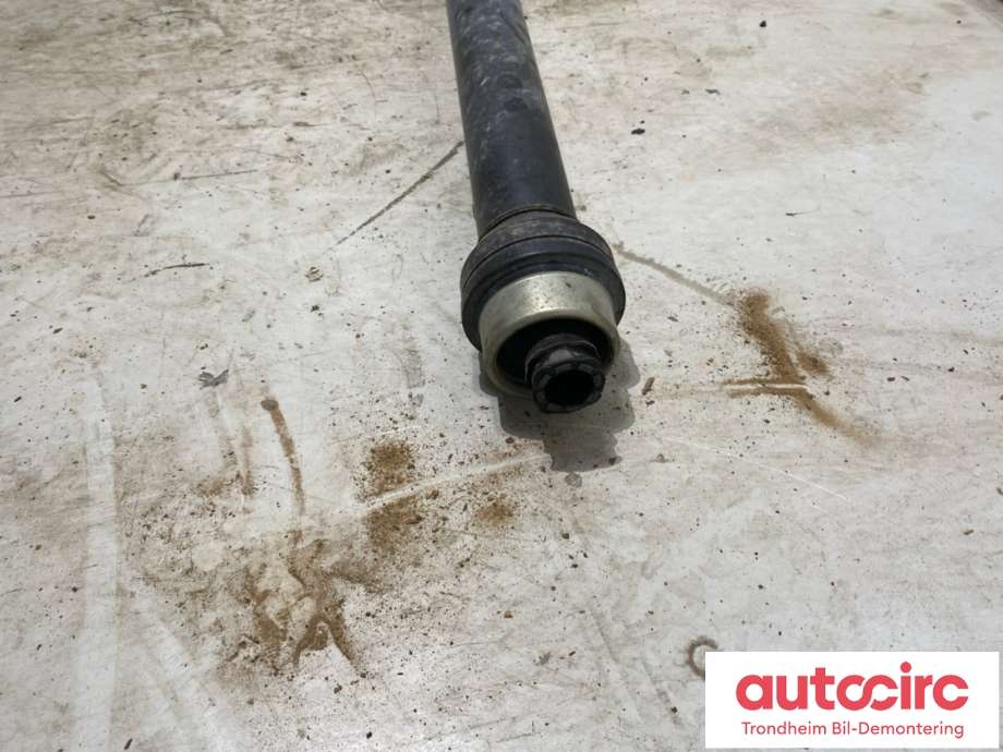 Mellomaksel til Audi A4, Allroad 2009-2016 (Type I) (B8) (B8) (8K0 521 101 E|8K0 521 101 S|)