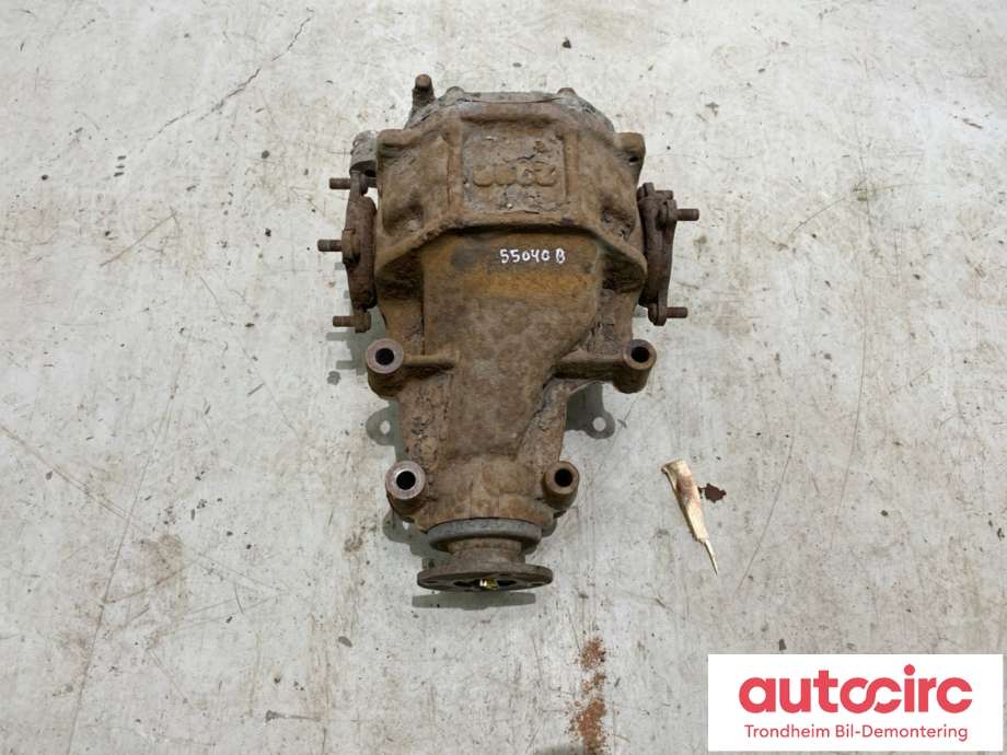 Kardang klokke bak til Toyota Hiace, 2001-2006 (Fase 2) (4111026590)