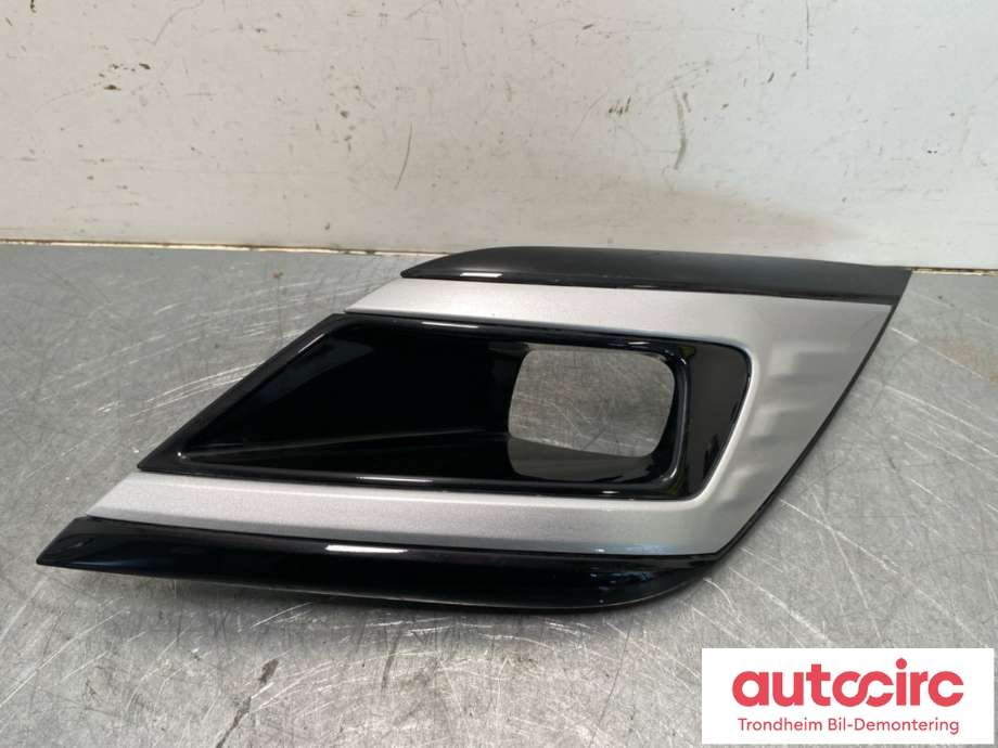 Deksel til Mitsubishi Outlander, 2015-->> (Type III, Fase 2)  (6400J304XA)