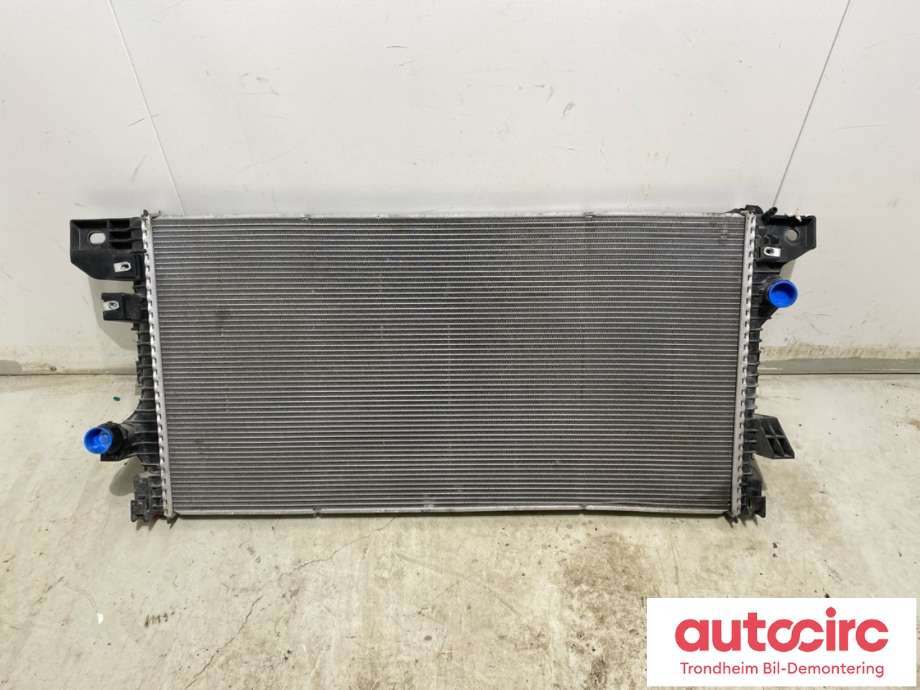 Radiator (automat gir) til Ford F-150 Raptor, 2017-2020 (P552) (P552) (HL3Z8005B)