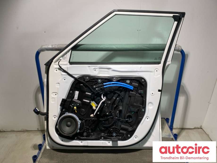 Dør høyre foran til Kia e-Soul 2019-->> (Type III) (76004K0001|)