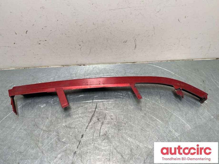Lister til BMW 3-Serie 1998-2005 (E46) (E46) (51 13 8 208 679|)