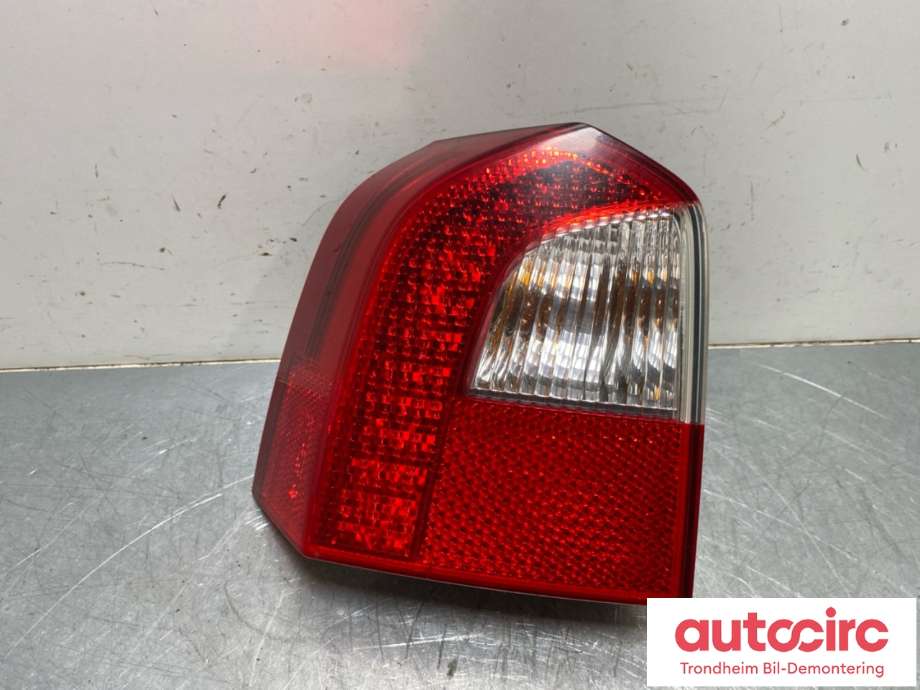 Baklykt venstre nedre til Volvo V70, 2007-2013 (Type III, Fase 1) (31276839)