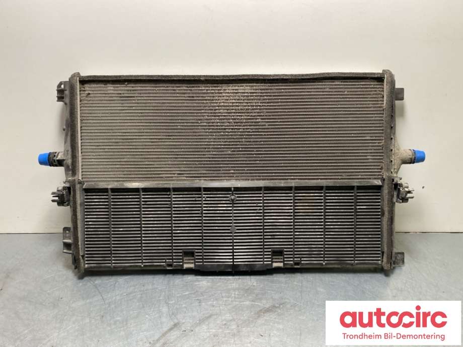Radiator (automat gir) til Tesla Model Y 2024-->> (Type II) (1494175-00-B|)